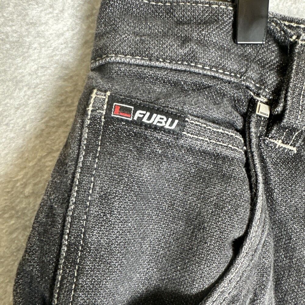FUBU Black Denim Shorts - Mens Baggy Fit Jorts - Vintage 90s Streetwear Size 38 - Picture 2 of 7